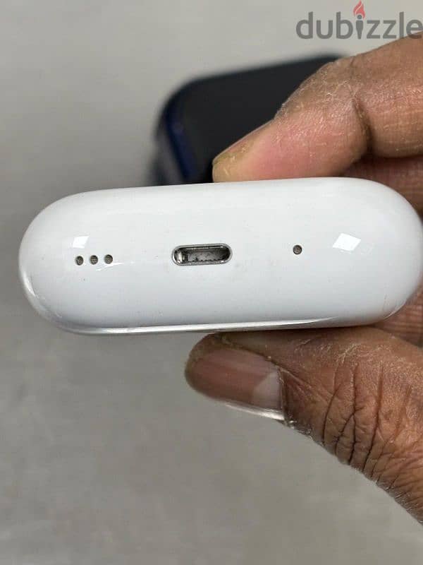 apple air pods generation 2 good condition my number 98893988 3