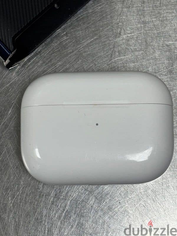 apple air pods generation 2 good condition my number 98893988 4