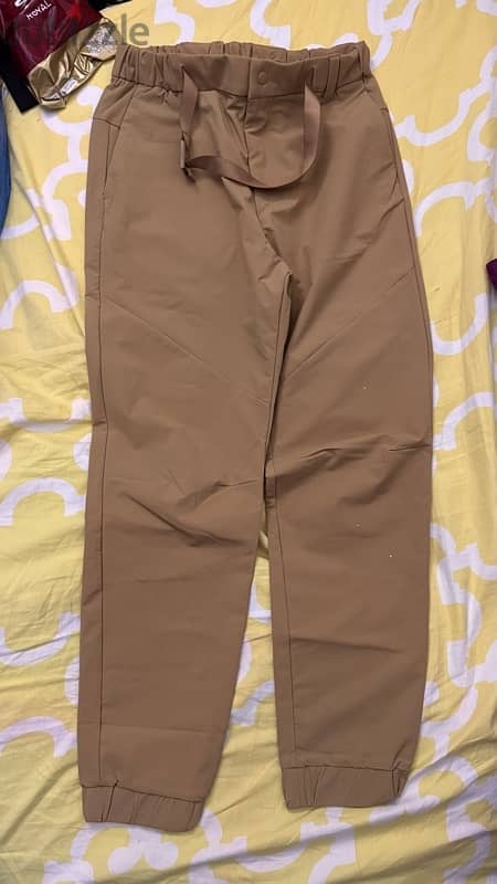 H&M garterized beige/light brown trouser pants 1