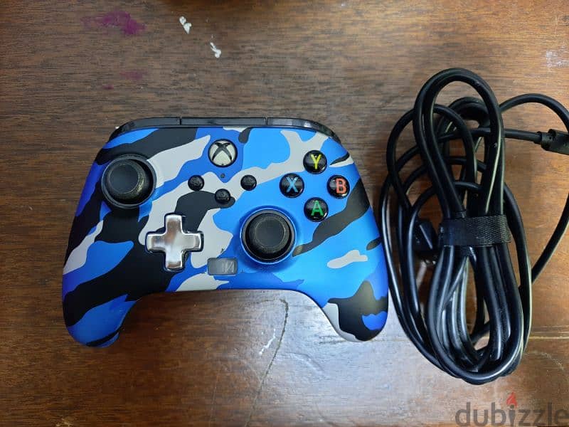 Xbox controller (wired) 2