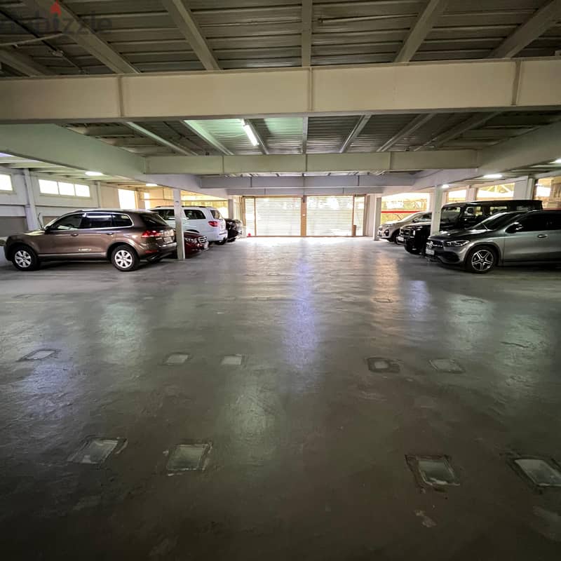 Full floor with direct sea view for rent in Al Shaab Al Bahri Block 8 13