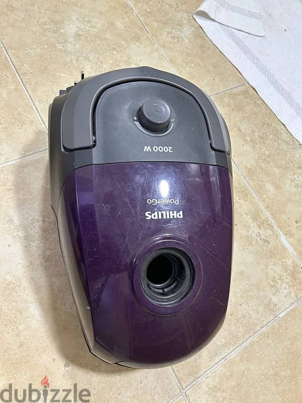 Philips PowerGo 2000W Bag Vacuum Cleaner - Violet 2