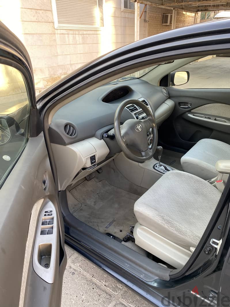 Toyota Yaris 2012 9