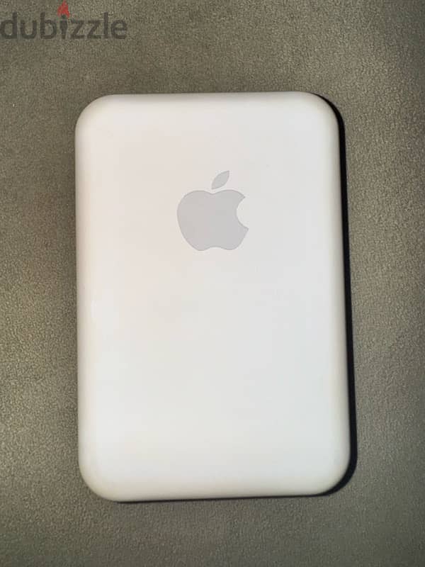 Apple MagSafe Battery Pack 0