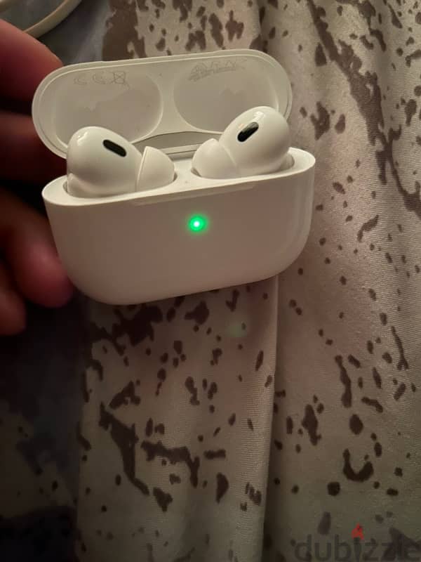 AirPods 2 second generation 1