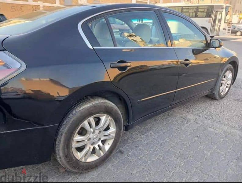 Nissan Altima 2011 6