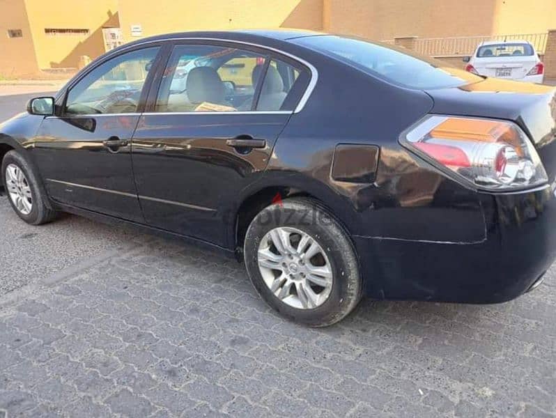 Nissan Altima 2011 7