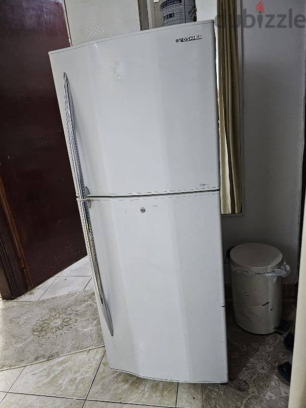 TOSHIBA refrigerator freezer fridge ثلاجة 0