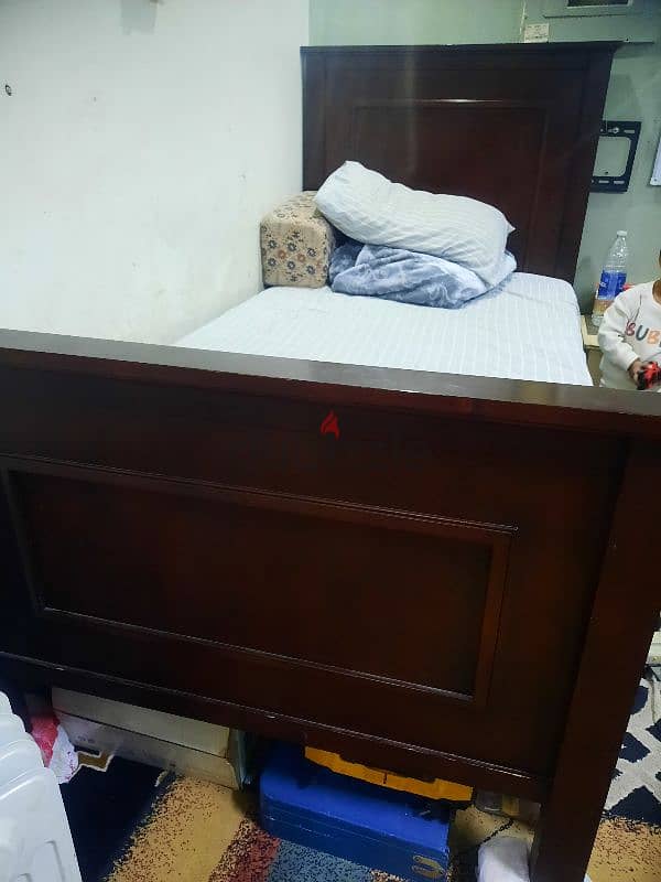 single bed for sale 0