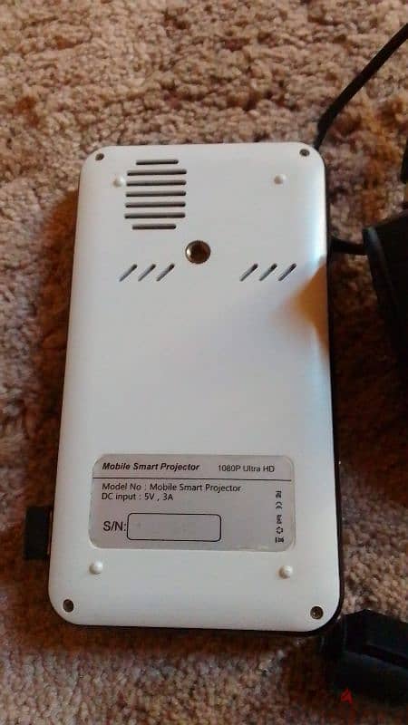 DLP ANDROID POCKET PROJECTOR 1