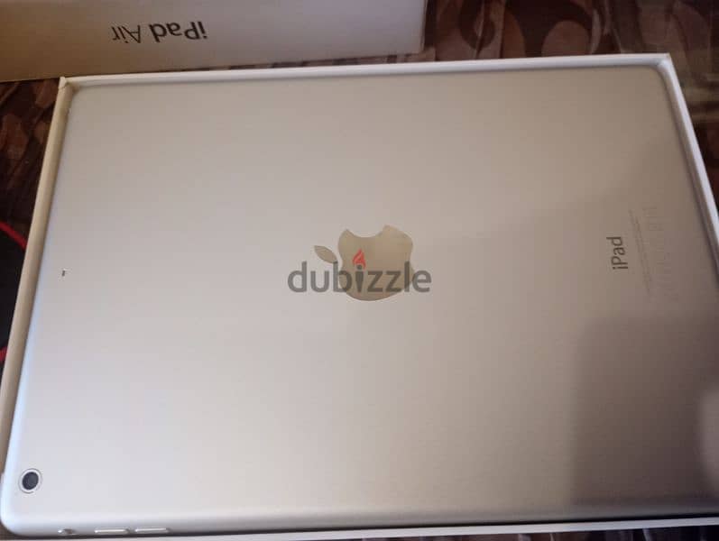 I pad air one 9.7 inches 16 gb original one betery100 2