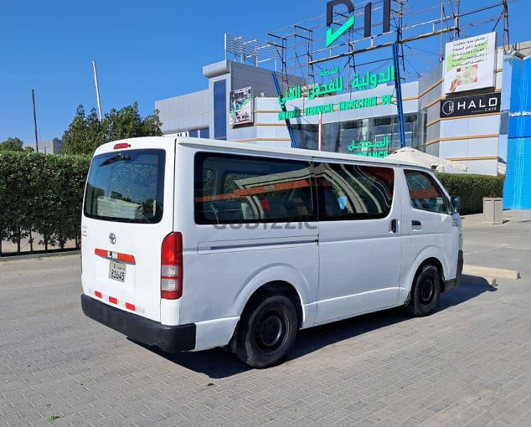 Toyota Hiace 2005 1