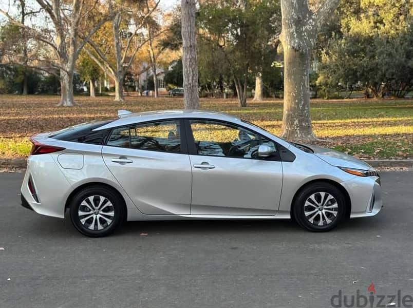 Toyota Prius 2022 XLE Hatchback 4D 9