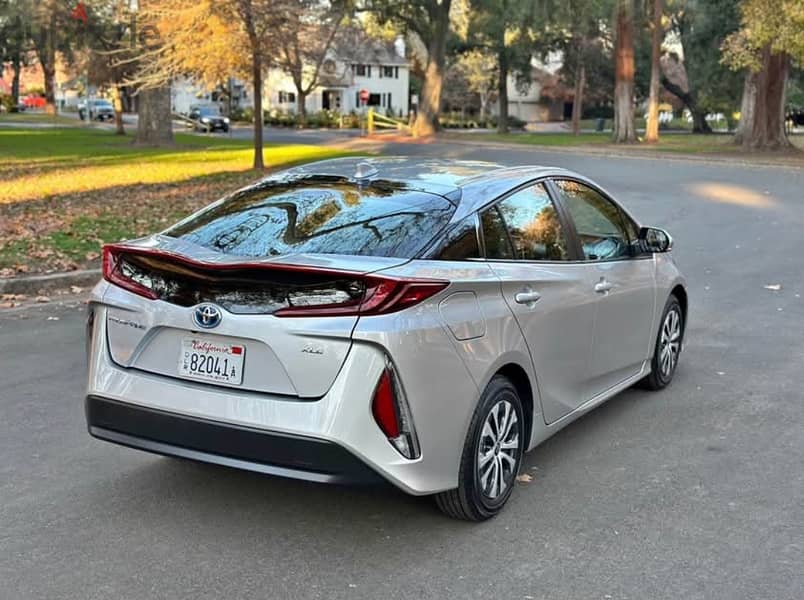 Toyota Prius 2022 XLE Hatchback 4D 10