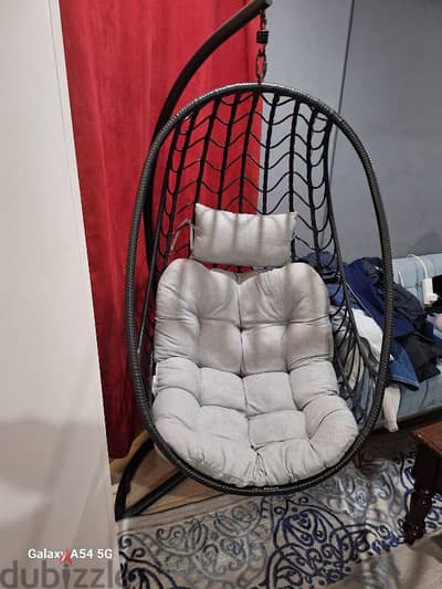 Title: Modern Hanging Egg Chair - Sturdy and Stylish