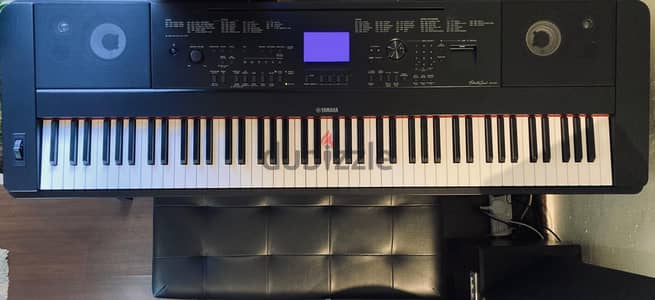 Yamaha DGX-660 Keyboard + Accessories