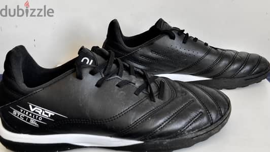 Kipsta Viralto II Matador Leather Football Boots (TF) - EUR 44