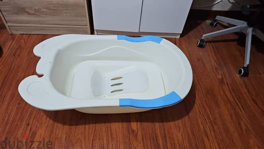 Baby bath tub for sale