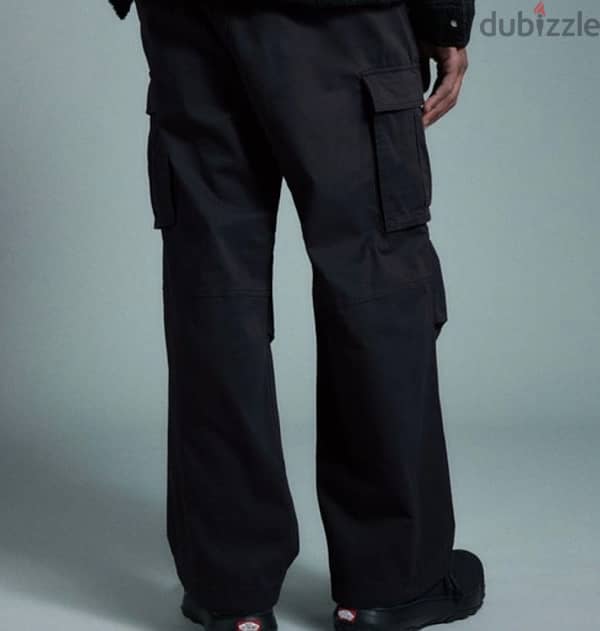 H&M black cargo pants 2