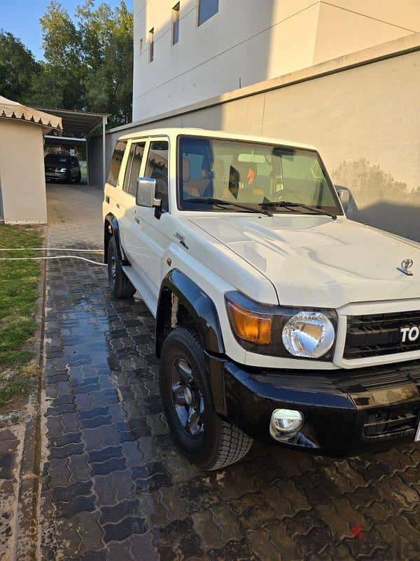 Toyota Land Cruiser 76 2022 0