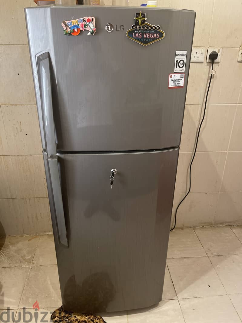 LG fridge 270 Ltrs as good as new in mint condition 0