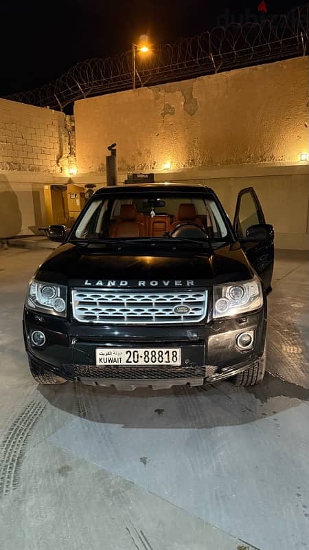 Land Rover LR2 2013 1