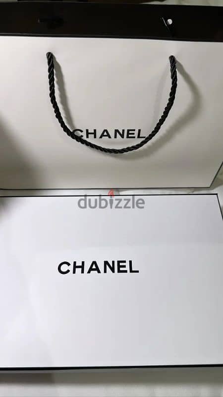 chanel Gift box new 2