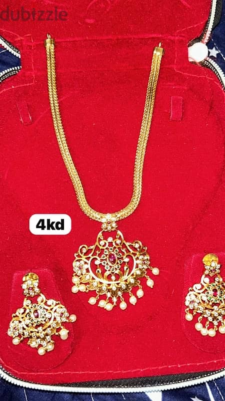 necklace and long chain sets plus earrings 15