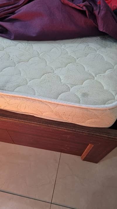 Mattress 200 cm x 160 medicated