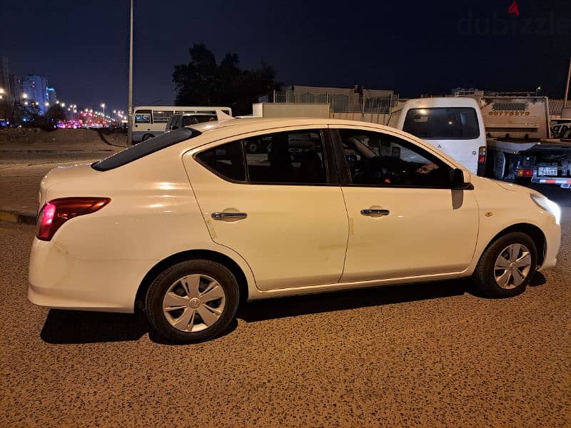 Nissan Sunny 2015 0