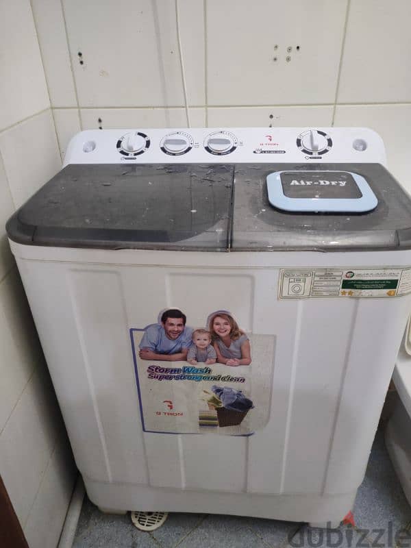 G Tron semi automatic 10 kg top load washing machine 2