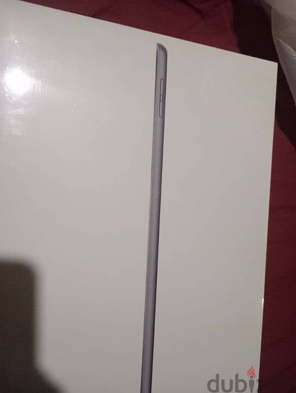 new I pad 9 grey 64 gb wifi 1