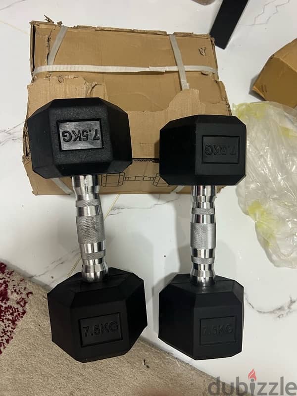 hex dumbbell new with box starts 3 kg till 30 kg just call 11