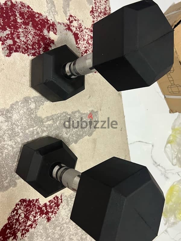 hex dumbbell new with box starts 3 kg till 30 kg just call 13