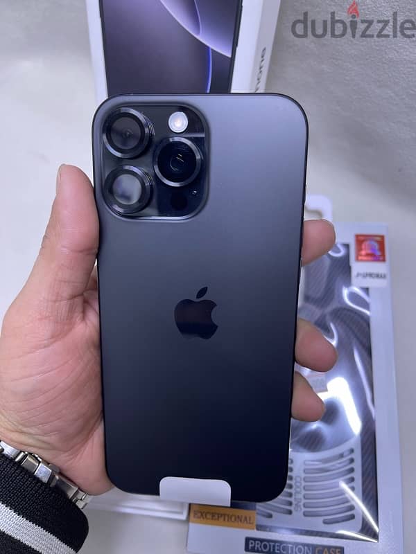 iPhone 16 pro max 0cycle count 3