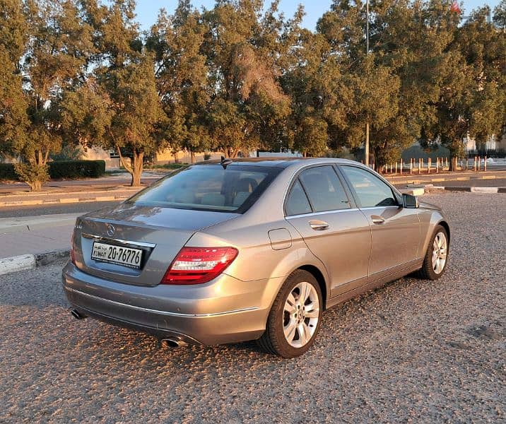 Mercedes-Benz C300 2013 4