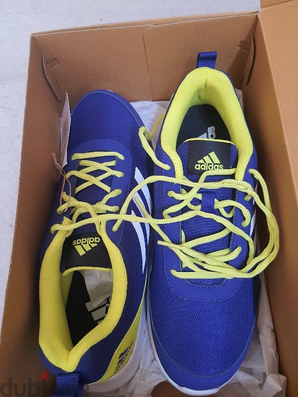 Original Adidas shose for sale new unused size 43. 0