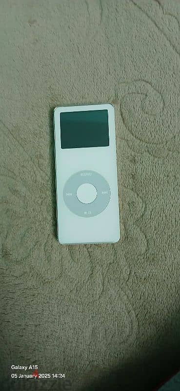 Apple ipod nano 1st gen 8gb good condition 1