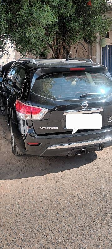 Nissan Pathfinder 2013 1