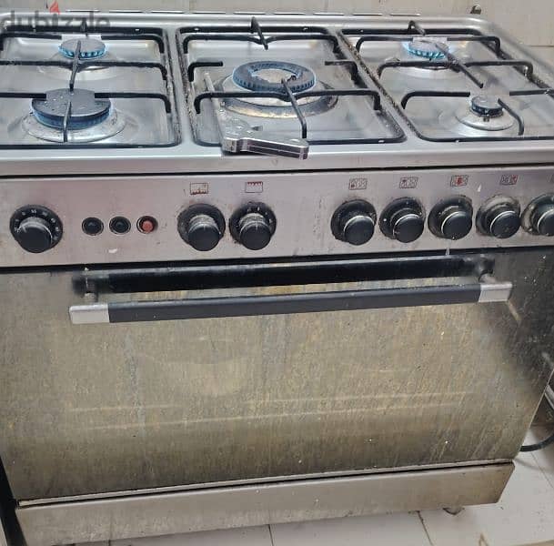 5 burner Gas stove for sale 0