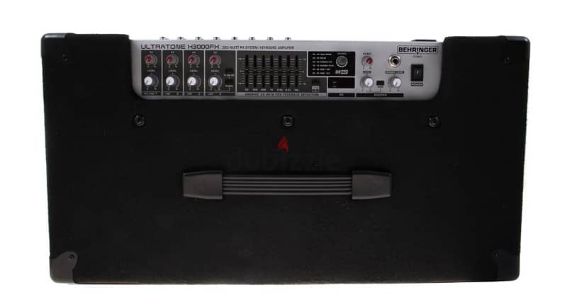 BEHRINGER K3000 FX AMP 300watts 2