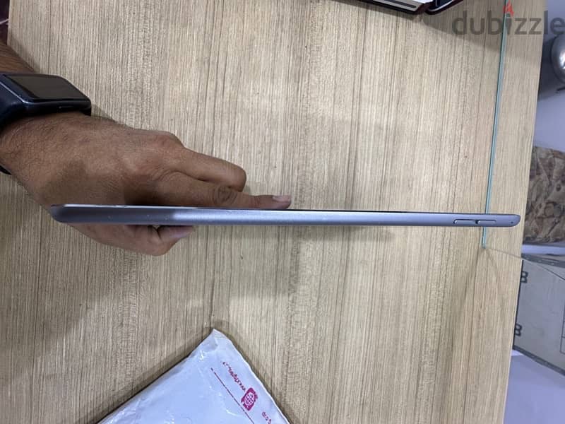 IPAD MINI 4 -128GB 3