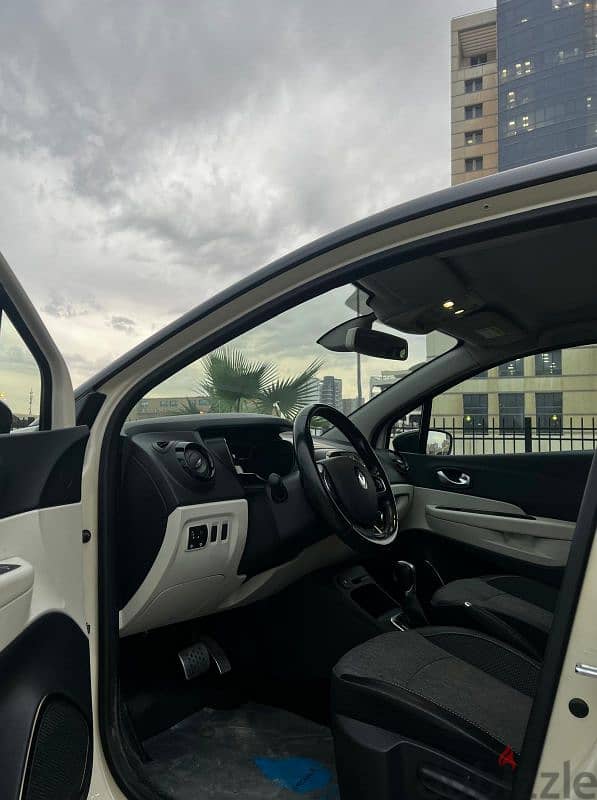 For Sale Renault Captur 2019 In Showroom Condition 10