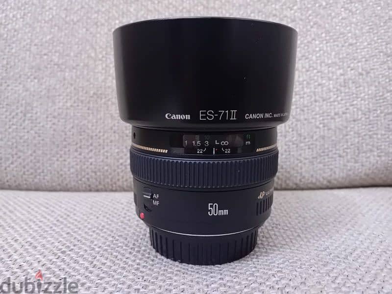 Canon EF 50mm F/1.4 With Hood 0