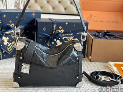 lv cross body and hand bag