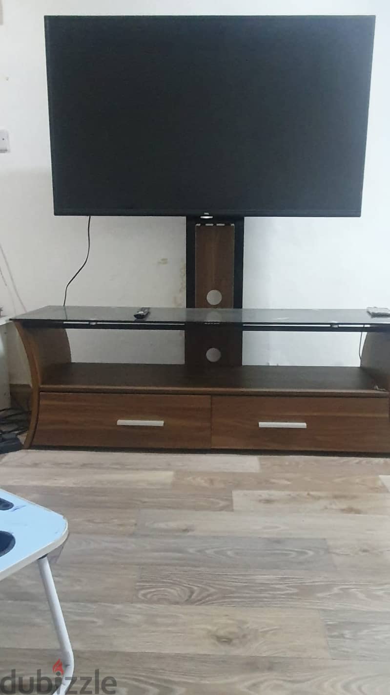 Single Sofa and TV Trolley from Xcite for Sale 2