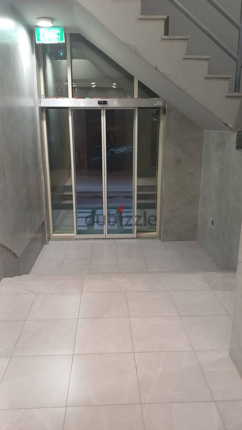 Office Space120 Sqm Prime Location Opposite Al Hamra Tower seaing view 5