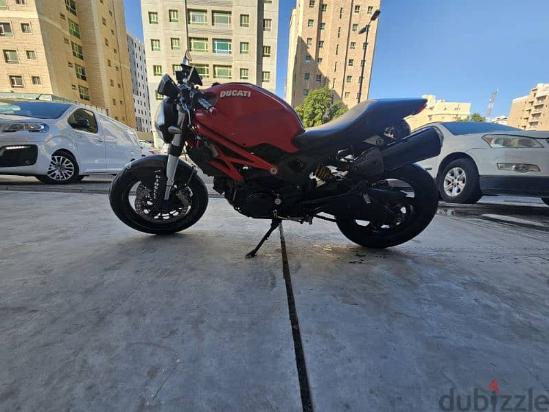 Motorcycle For sale Ducati Monster 696 1