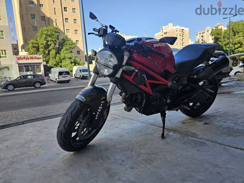 Motorcycle For sale Ducati Monster 696 5