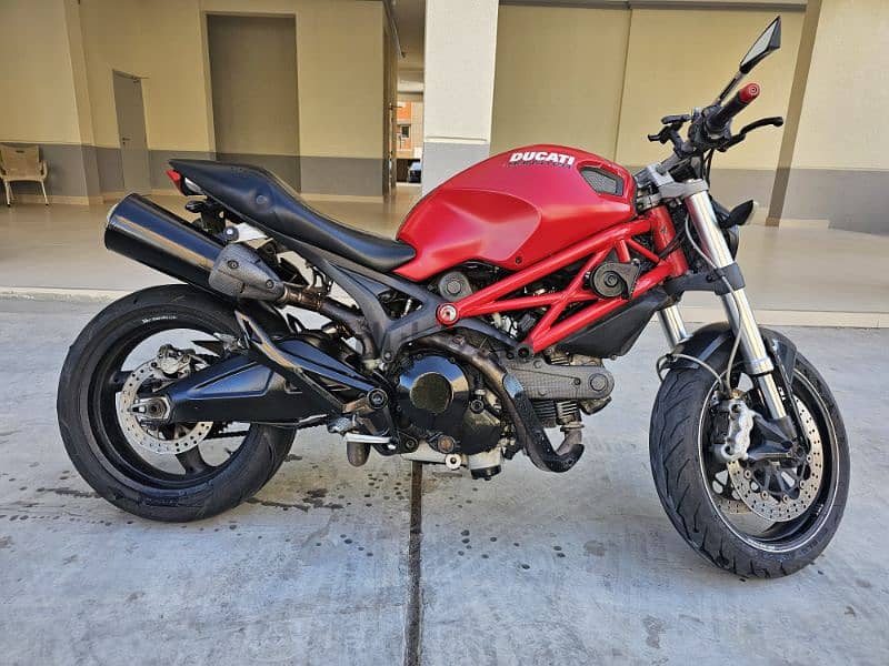 Motorcycle For sale Ducati Monster 696 10